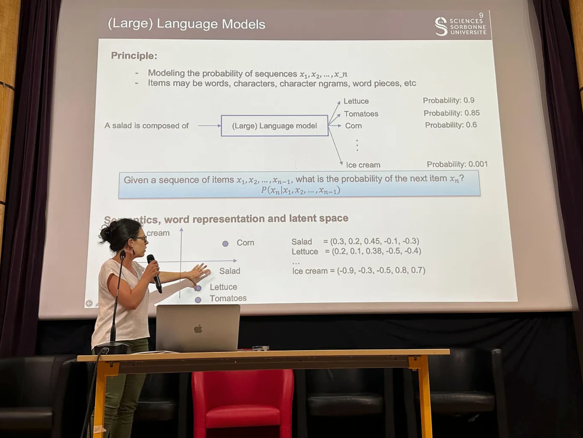 Laure Soulier presenting Intro to Large Language Models